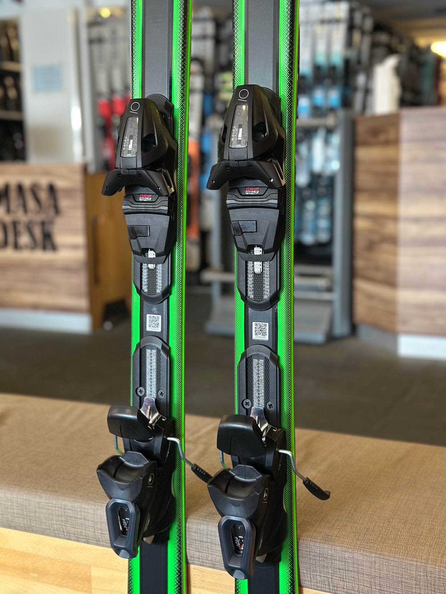 HEAD Shape V4 AMT-PR
